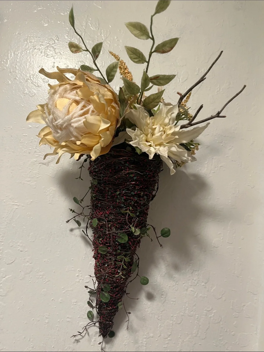 Wall sconce set